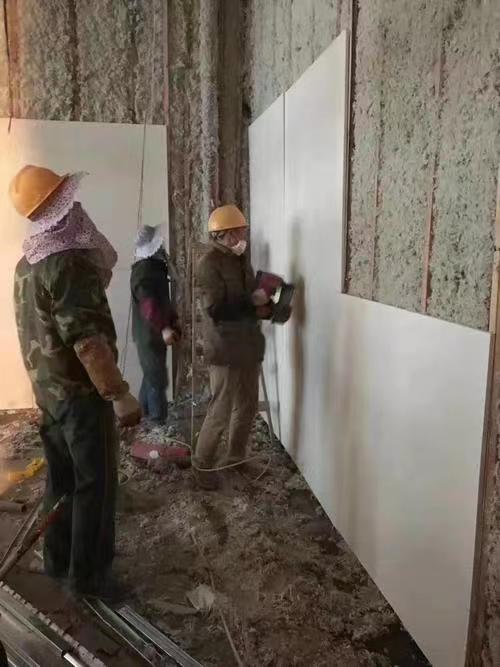 無(wú)機(jī)纖維吸音噴涂 (7)